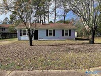 Building Photo - 3913 W Oak Way SW
