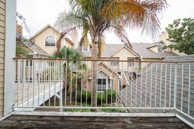 Building Photo - 2300 Old Spanish Trl