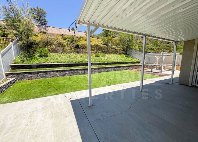 Building Photo - 35759 Garrano Ln
