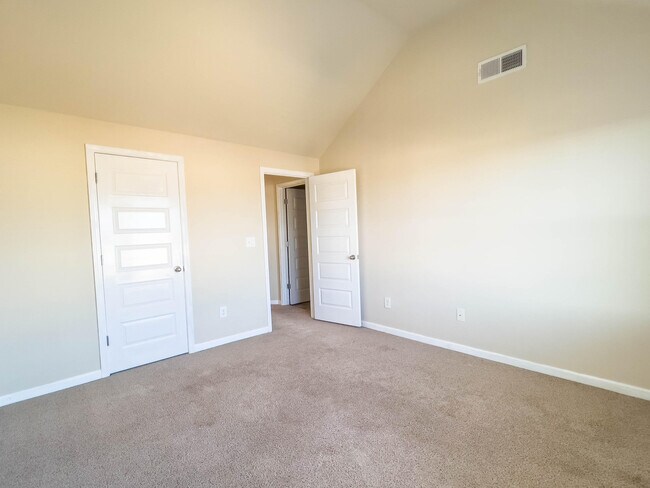 Building Photo - 4861 Coal Creek Dr