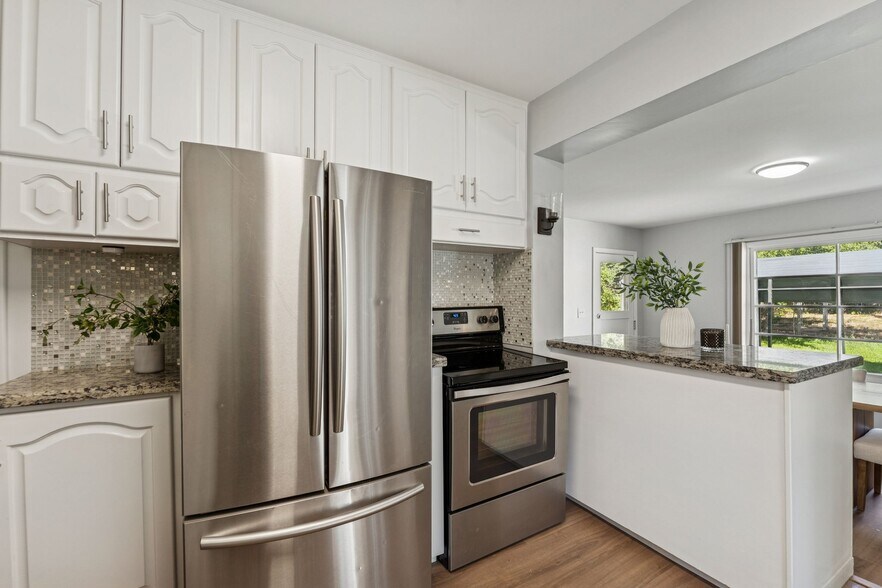 Building Photo - 2937 S 900 E