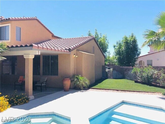 Building Photo - 9440 Highview Rock Ct