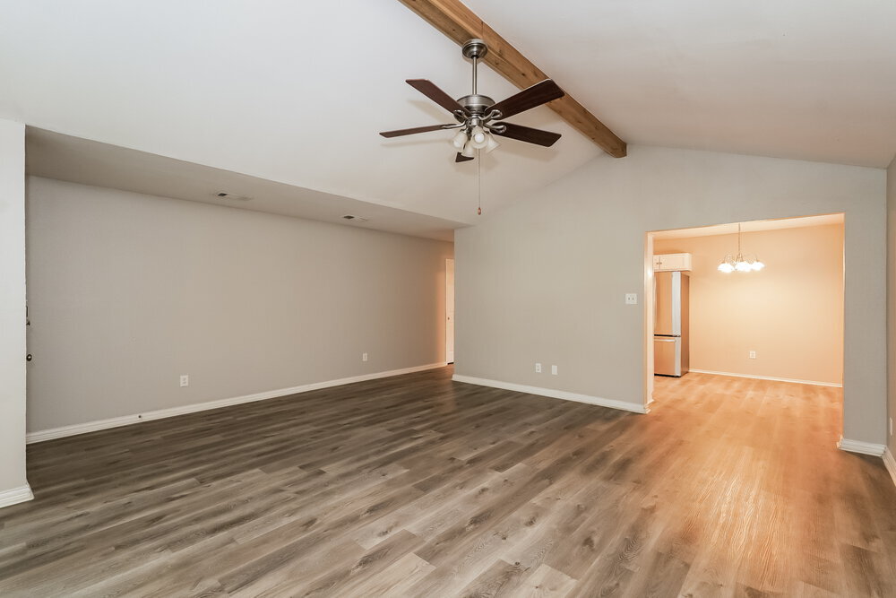 Building Photo - 556 Blue Haze Dr
