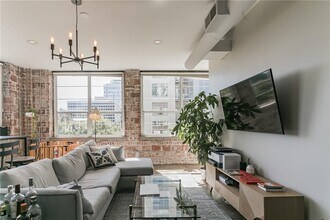 Building Photo - 800 Peachtree St NE