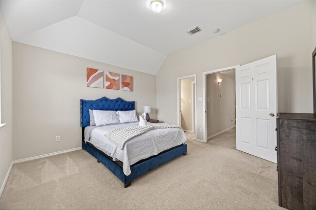 Building Photo - 5911 Indian Hills Ln