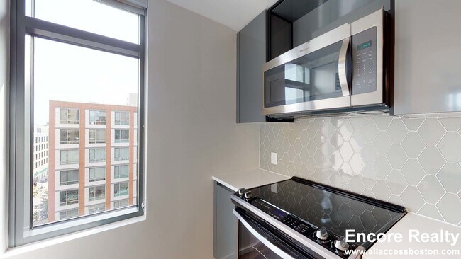 Building Photo - 345 Harrison Ave