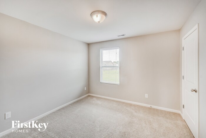 Building Photo - 13016 Olmsted Cir