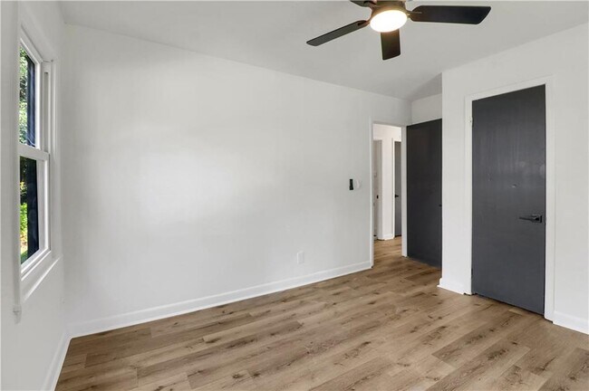 Building Photo - 776 Norwood Rd SE