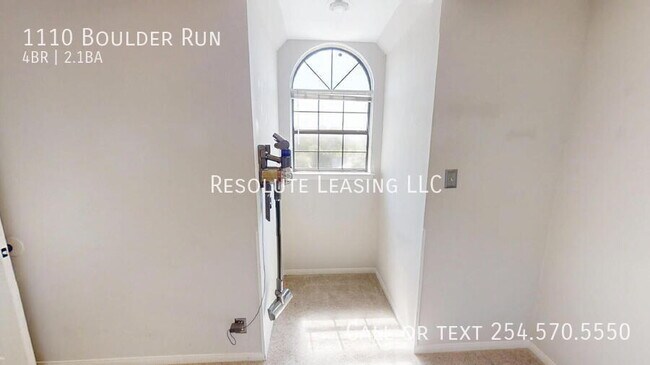 Building Photo - 1110 Boulder Run
