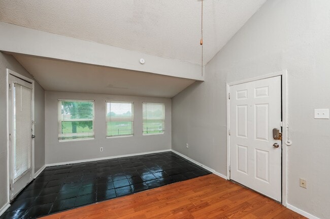 Building Photo - Trinity Meadows 1216