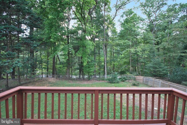 Building Photo - 10720 Tenbrook Dr