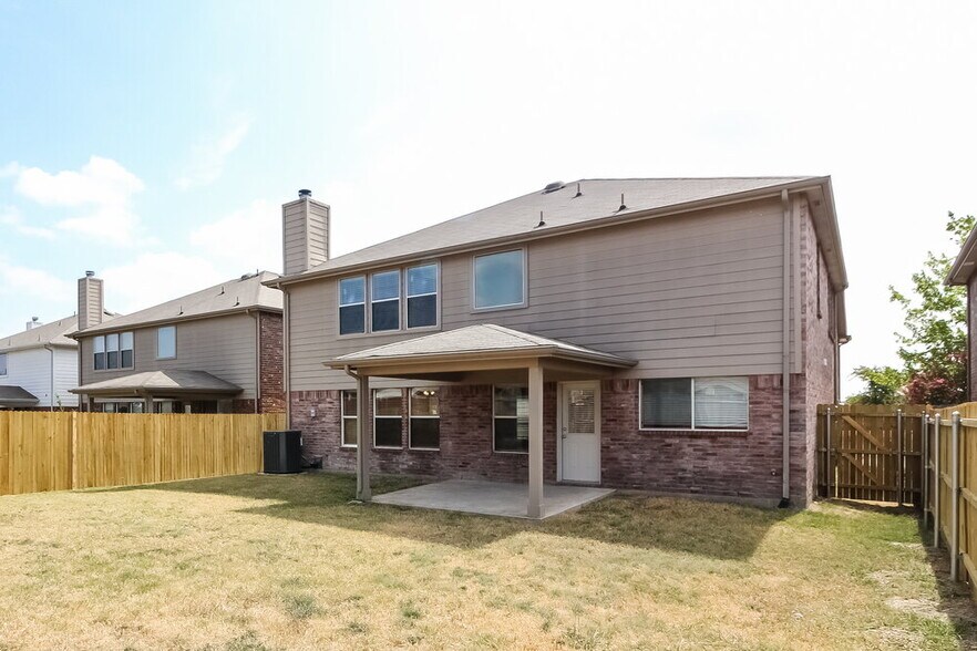 Building Photo - 2309 Raven Ct