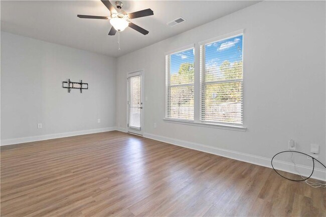 Building Photo - 3437 Sumersbe court