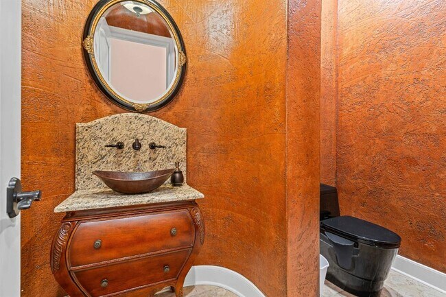 Building Photo - 334 Blazing Star Dr