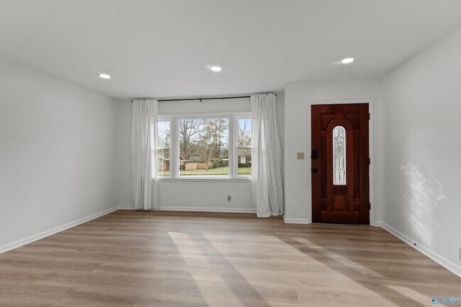 Building Photo - 6304 Davies Ave NW