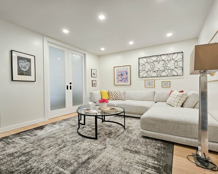 Building Photo - 3239 46th St