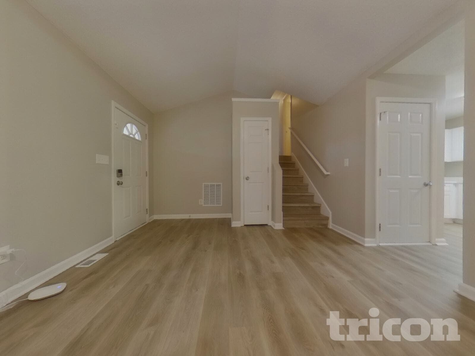 Building Photo - 210 Legend Dr