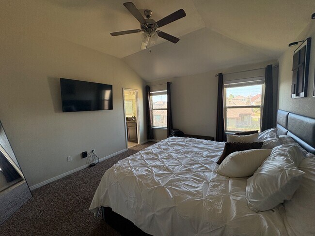 Building Photo - 3407 Greyfriar Dr