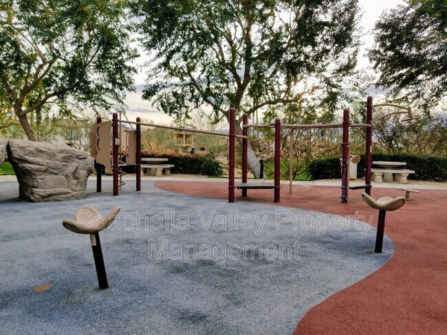 Building Photo - 235 Paseo Gregario