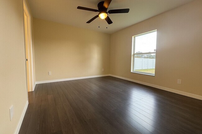 Building Photo - Elegant Newly Remodeled 3-Bedroom Home in ...