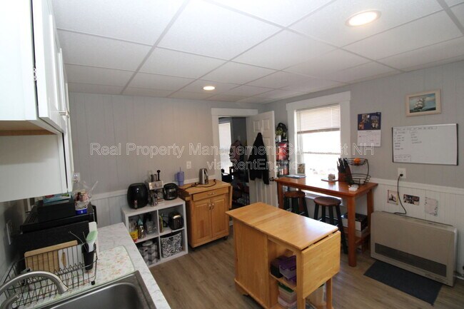 Building Photo - 61 Third Street