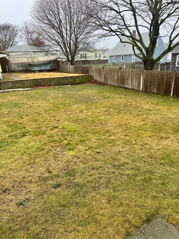 Building Photo - 15 Clara St