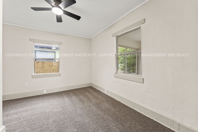 Building Photo - Newly Renovated 3 Bedroom Home with Screened Porch