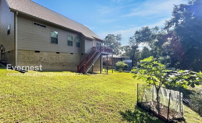 Building Photo - 4010 Rogers Rd
