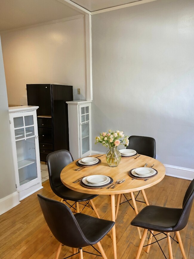 Building Photo - 3129 Aldrich