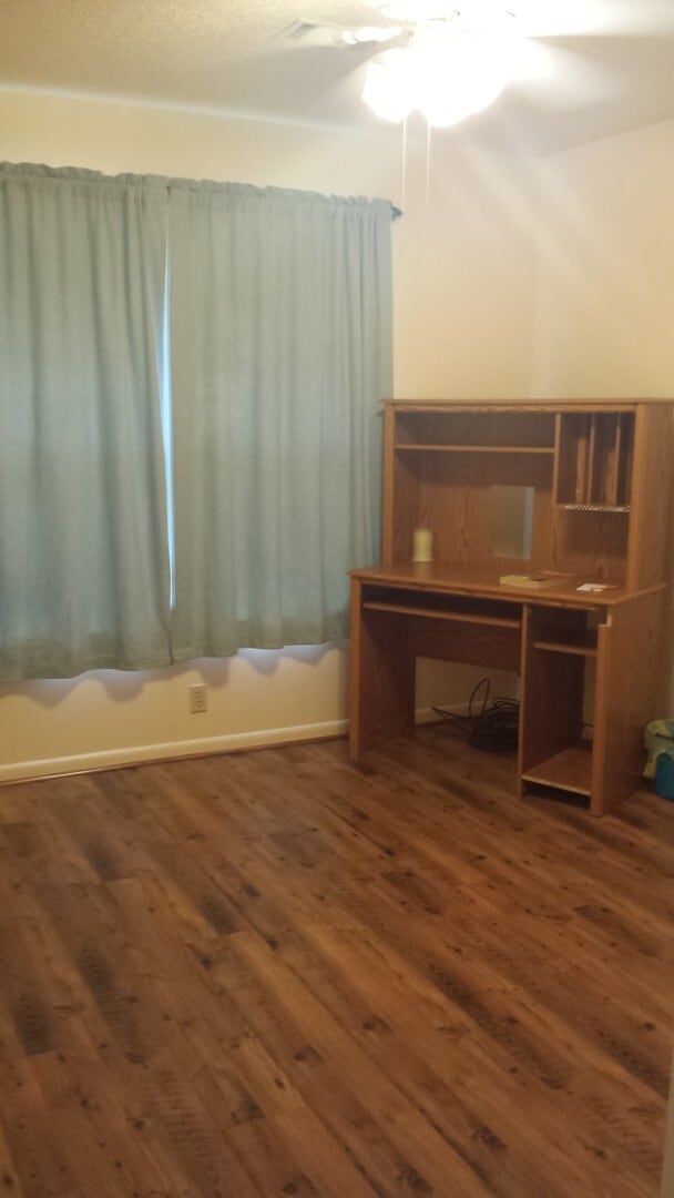 Building Photo - 120 Emperado Way