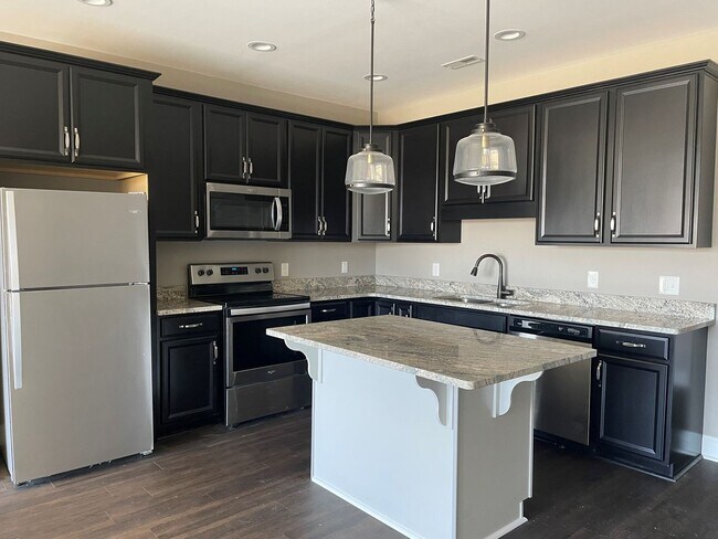 Building Photo - 1285 Enterprise Dr