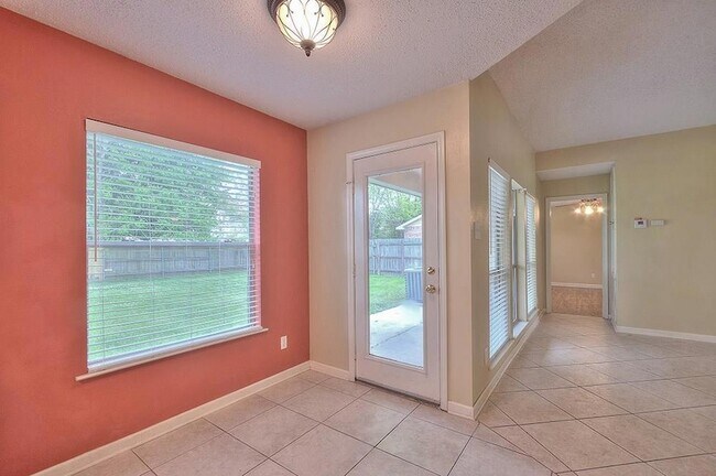 Building Photo - 1106 Devonshire Dr