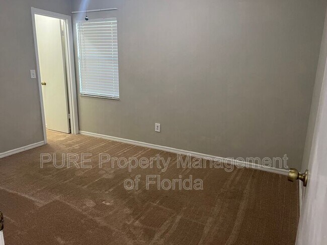 Building Photo - 70 Almond Rd