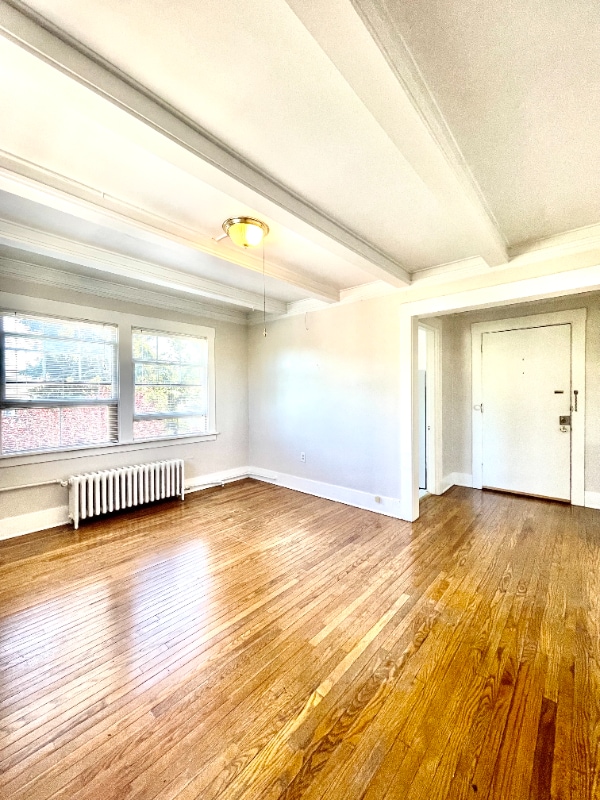 Building Photo - 901 N M St