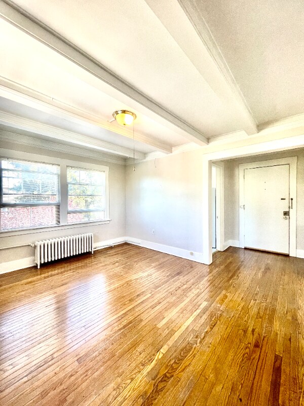 Building Photo - 901 N M St