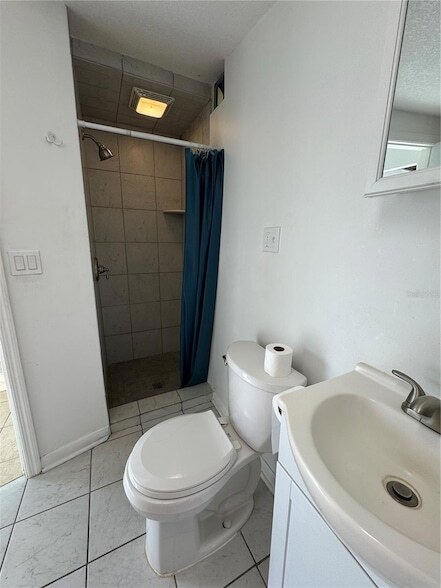 Building Photo - 302 W Wall St