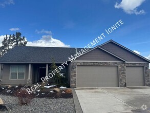 Building Photo - 3 Bedroom Home with Office-Huge Canyon Views