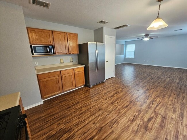 Building Photo - 149 Buttercup Way