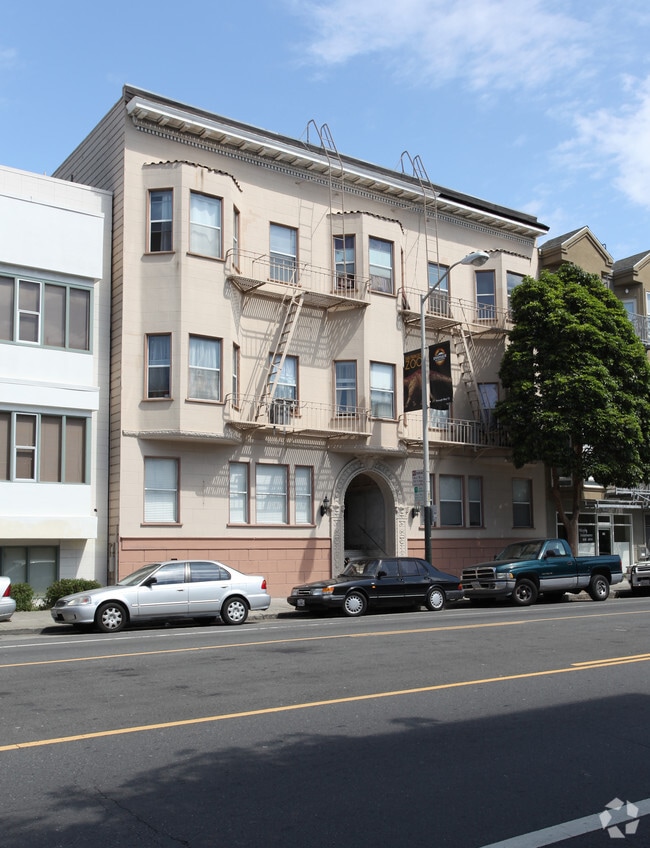 Primary Photo - 1341 Valencia St