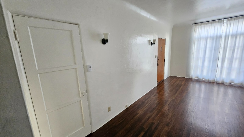 Building Photo - 1425 Echo Park Ave