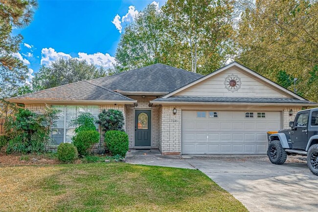 Building Photo - 7135 Woodland Oaks