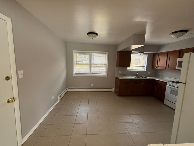 Building Photo - 3533 S Harlem Avenue Gdn