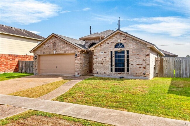 Building Photo - 5114 Spring Brook Dr