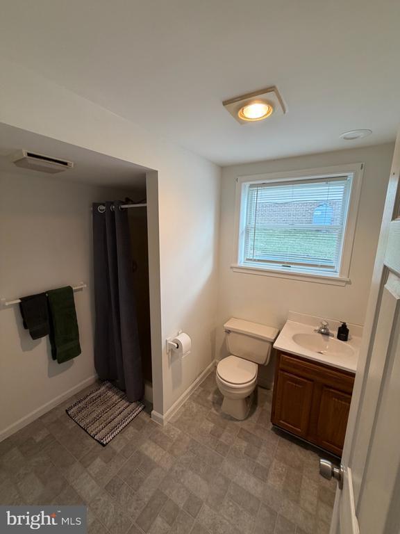 Building Photo - 281 Tall Oak Dr