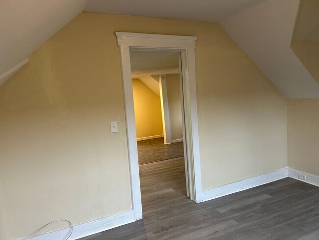 Building Photo - 2681 E 126th St