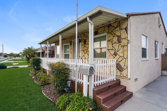 Building Photo - WONDERFUL BUENA PARK HOME FOR LEASE!!  NEW ON MARKET!!