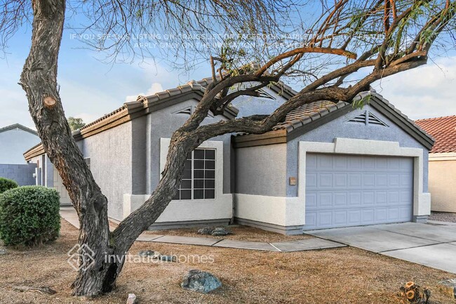 Building Photo - 10343 E Emelita Ave