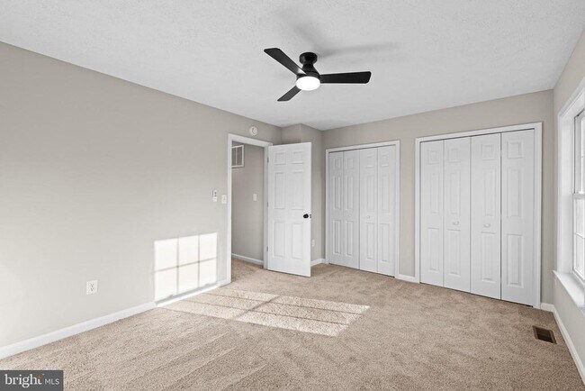 Building Photo - 10505 Tidewater Plains Dr