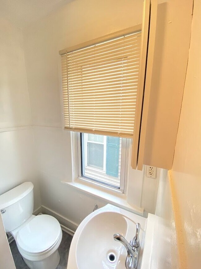 Building Photo - 557-559-559 3rd St