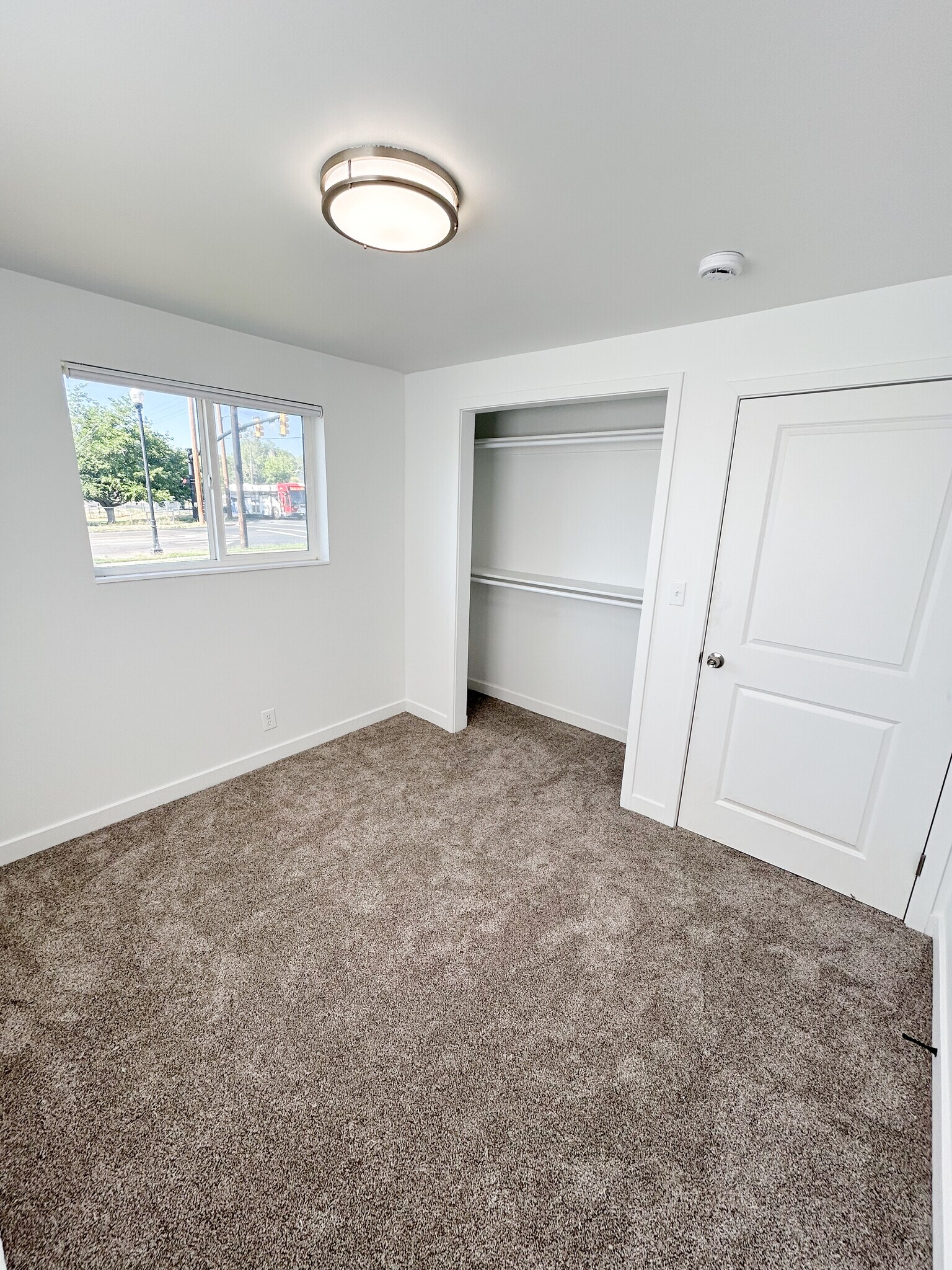 Building Photo - 777 N 1000 W